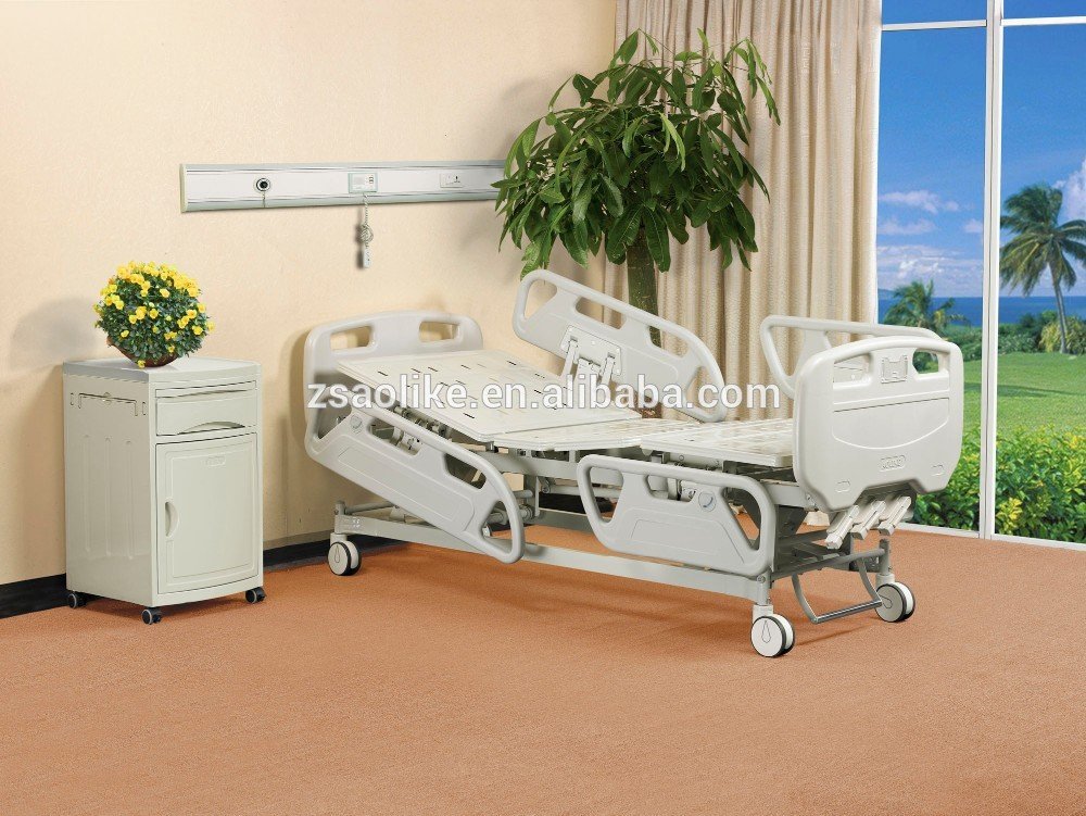 CE,FDA Certificated Three crank adjustable hospital bed